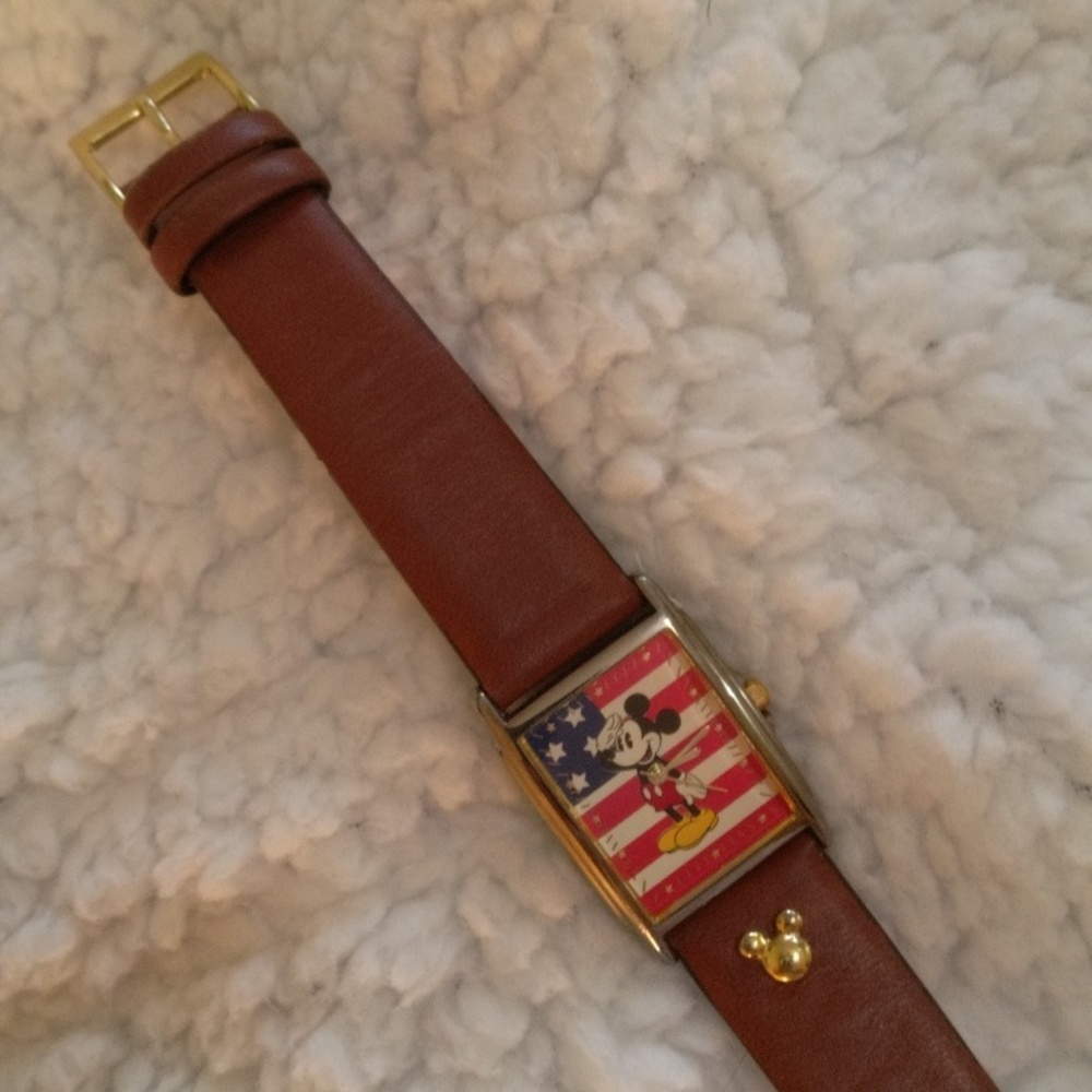 Collectible Vintage Mickey Mouse Seiko Watch